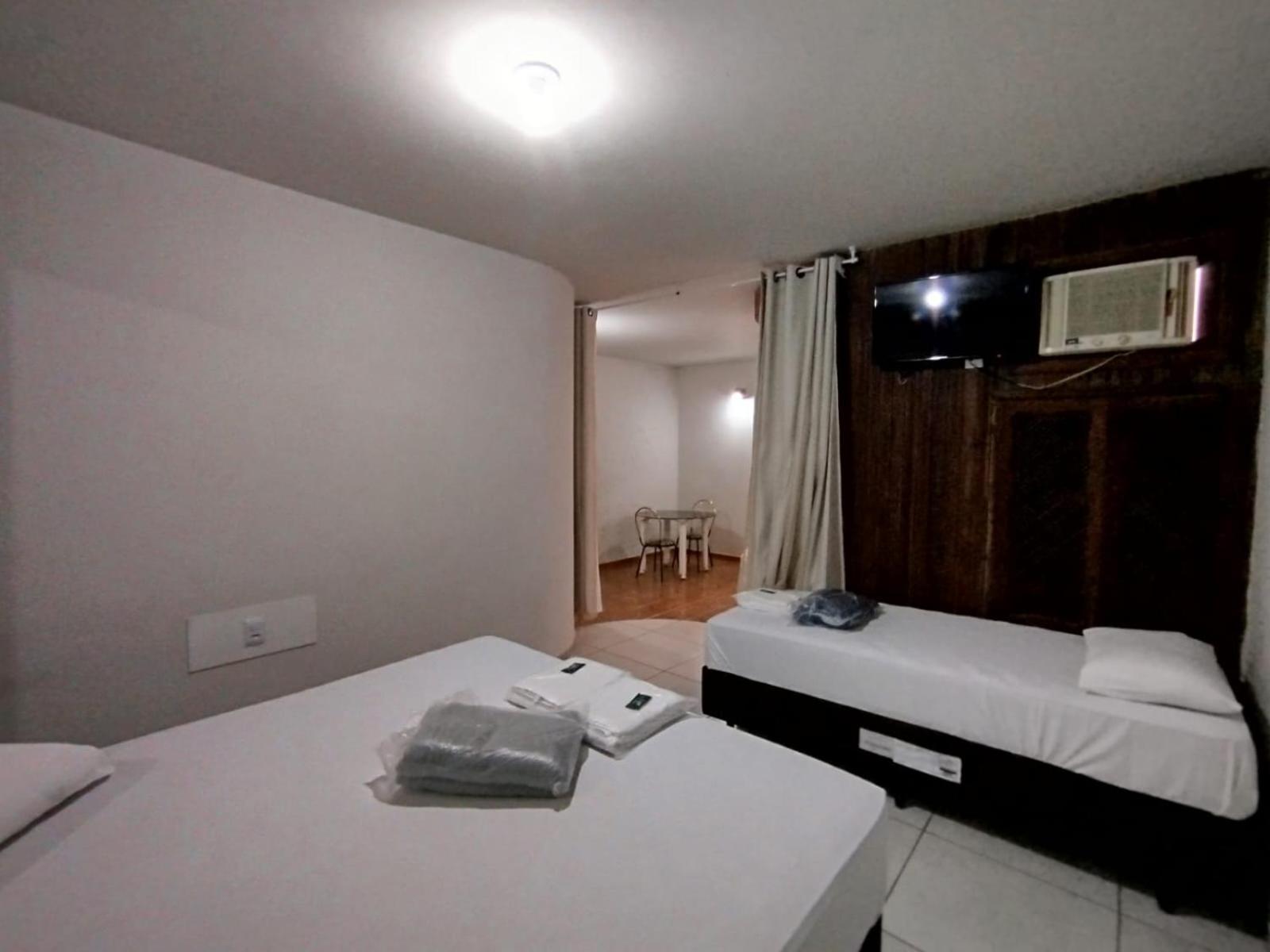 Hotel Vilas Dos Montes มอนเตสกลารอส ภายนอก รูปภาพ